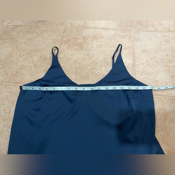 Banana Republic Navy Satin Adjustable Straps Camisole, Size Medium - Picture 6 of 7